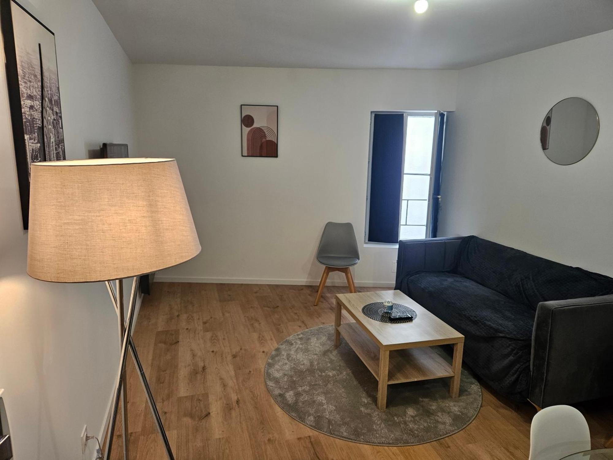 Apartamento T2 Chaleureux, Calme Et Entierement Renove. Béziers Exterior foto