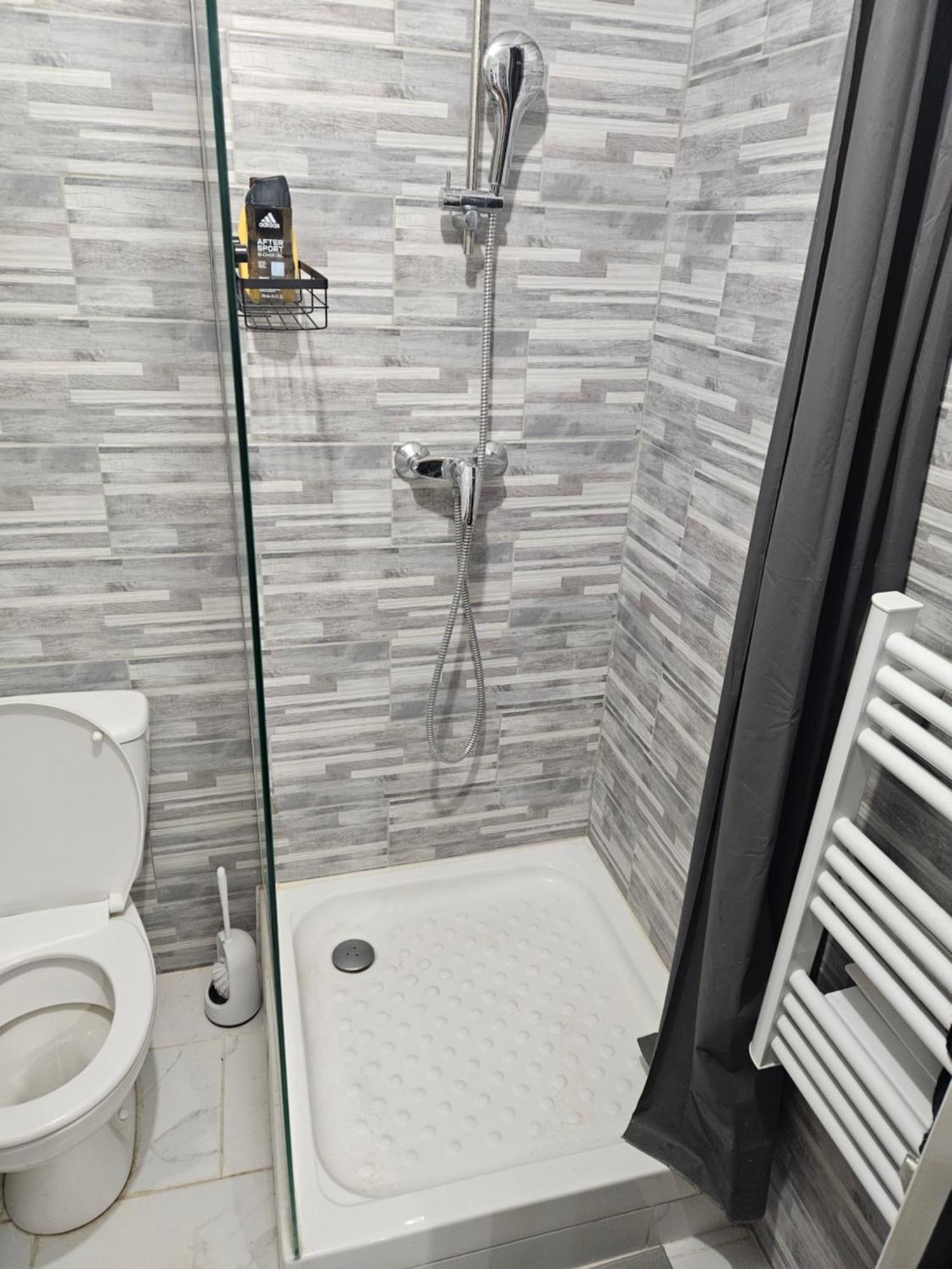 Apartamento T2 Chaleureux, Calme Et Entierement Renove. Béziers Exterior foto